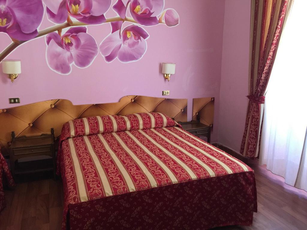 רומא Hotel Gabriele מראה חיצוני תמונה