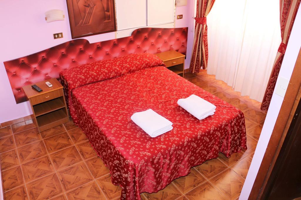 רומא Hotel Gabriele מראה חיצוני תמונה