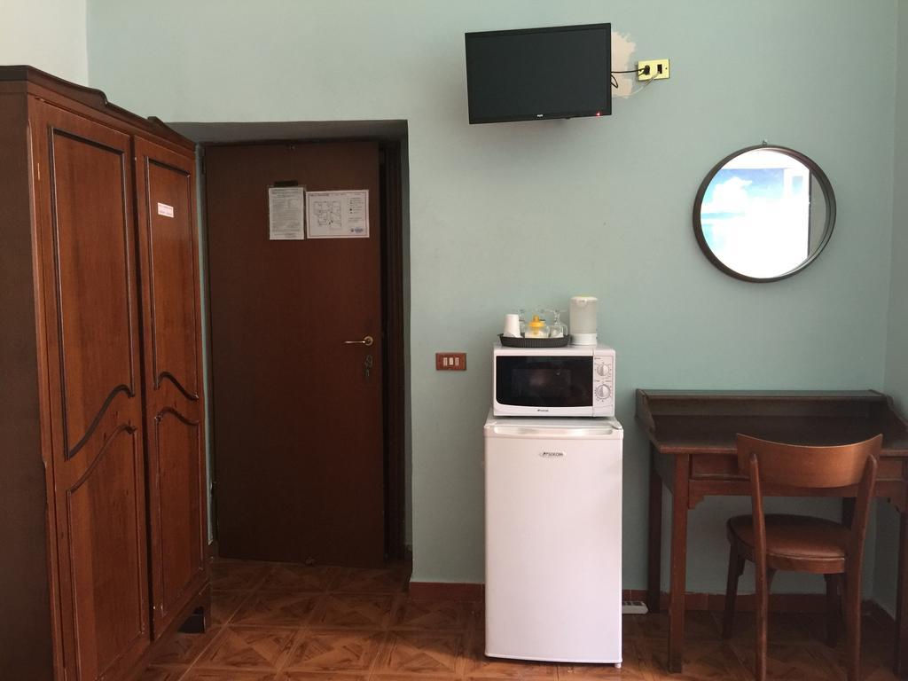 רומא Hotel Gabriele מראה חיצוני תמונה